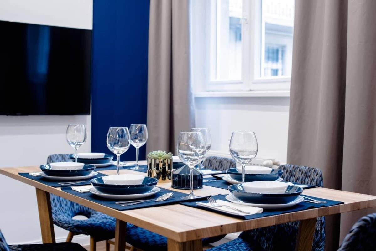 Apartment Elegant Design In Vibrant Center Budapest